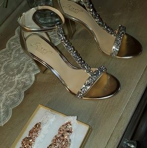 Badgley Mischka Jewel high heels